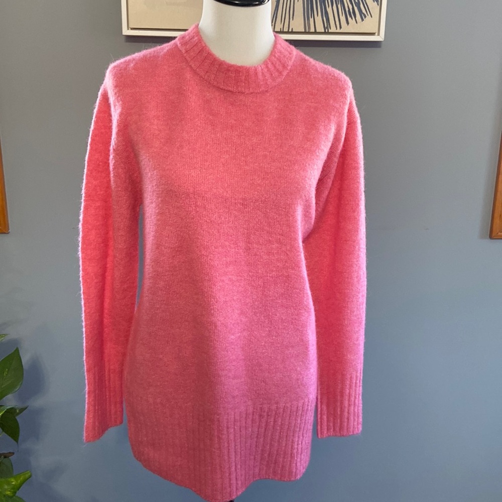RD Sweater NWT